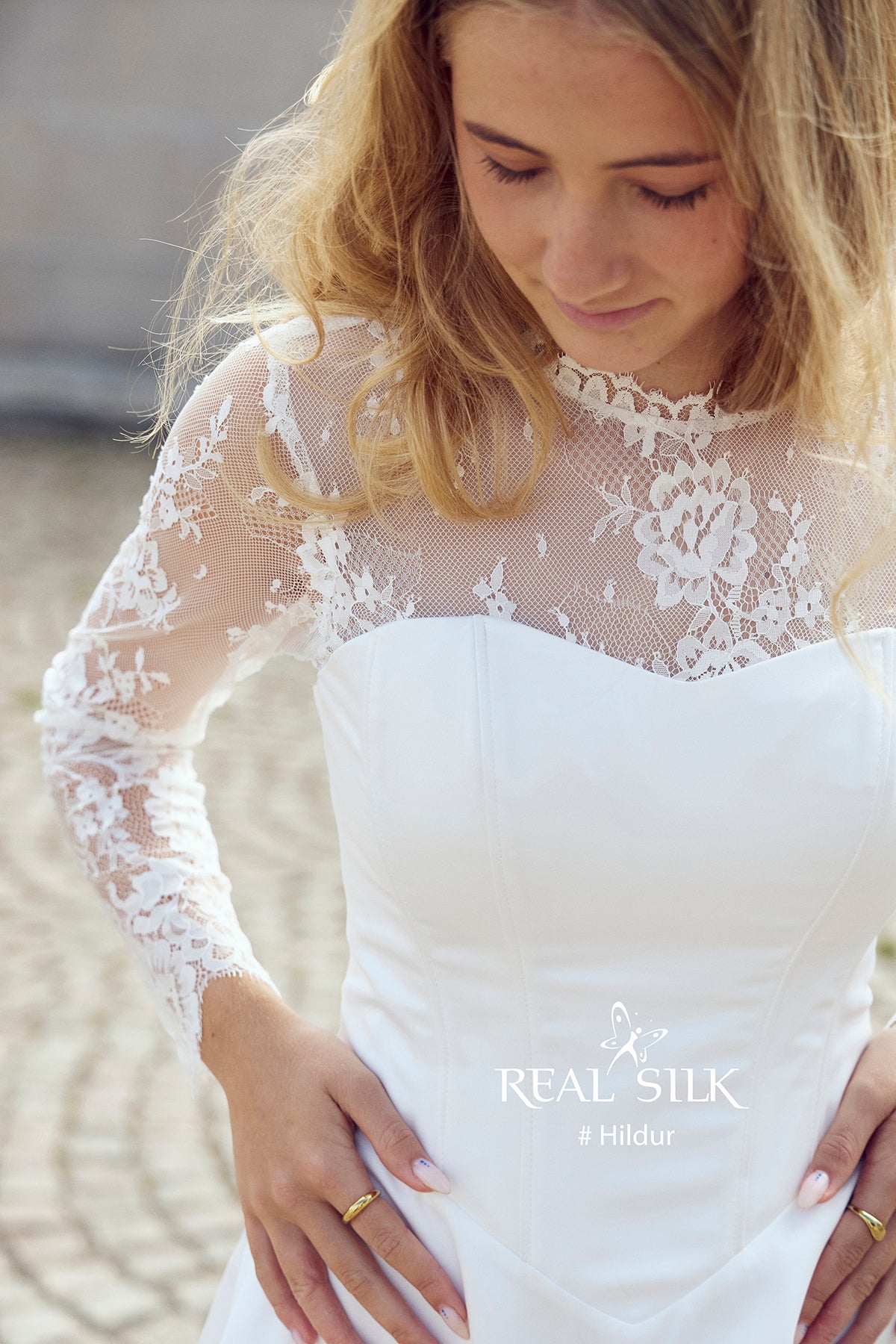 Konfirmationskjole 2027 Hildur | Corsage & Blonde | Real Silk
