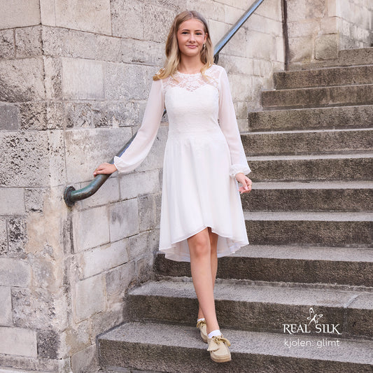 Konfirmationskjole Glimt i let chiffon