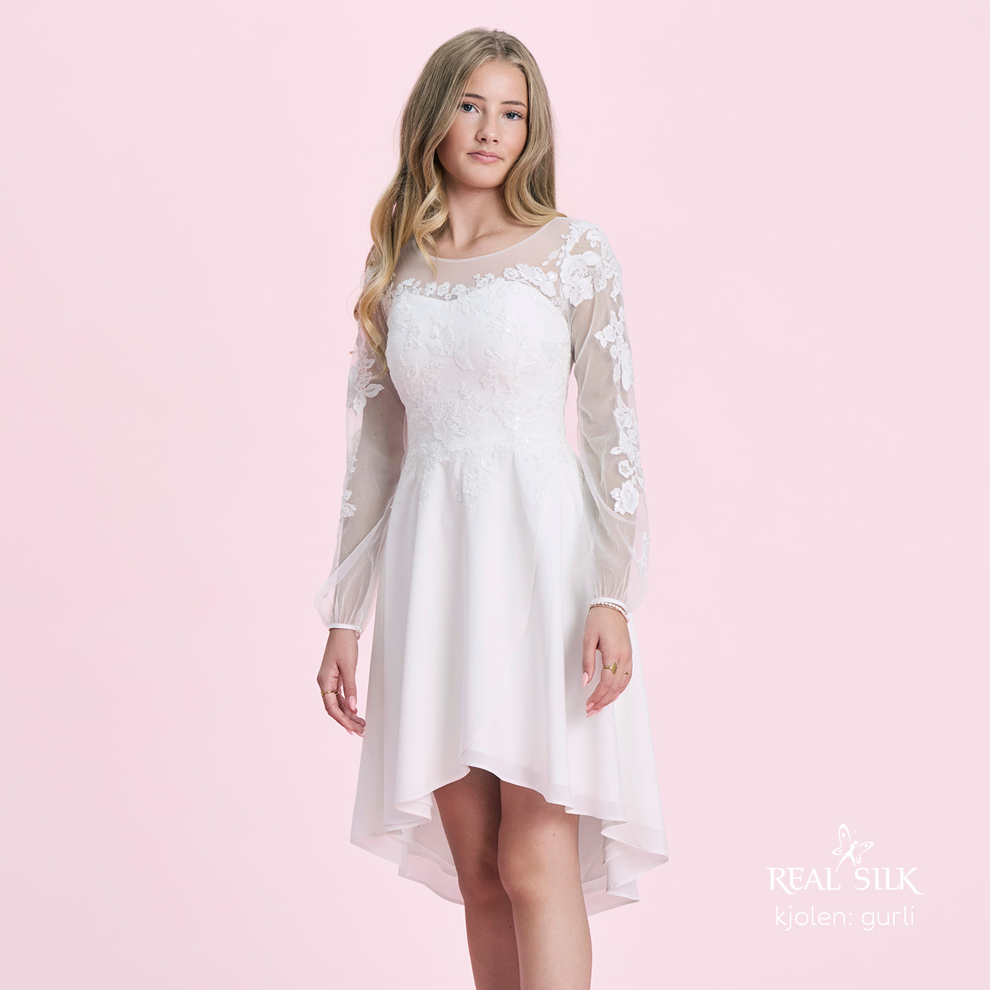 Konfirmationskjole Gurli i chiffon og glitter-blonde