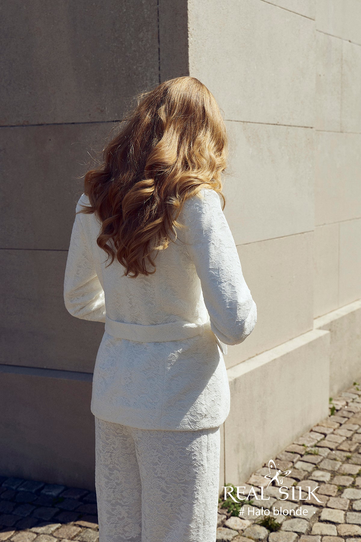 KONFIRMATIONSKJOLE_2027_REALSILK_Halo suit