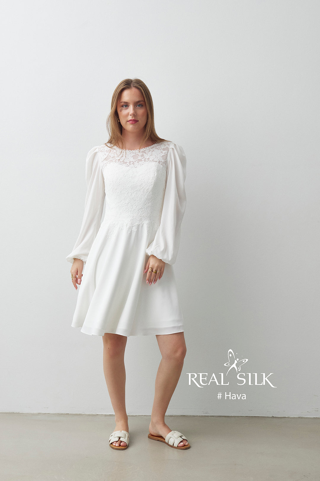 Konfirmationskjole 2027 Hava | Stretch-blonde & Chiffon | Real Silk